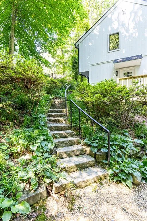 1285 Old Woodbine Road, Atlanta, Georgia 30319, 4 Bedrooms Bedrooms, ,2 BathroomsBathrooms,Residential,Sold,1285 Old Woodbine Road,7394414