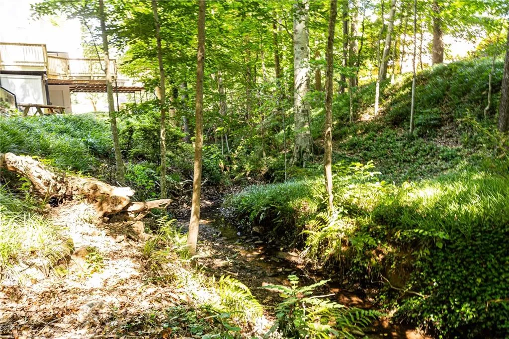 1285 Old Woodbine Road, Atlanta, Georgia 30319, 4 Bedrooms Bedrooms, ,2 BathroomsBathrooms,Residential,Sold,1285 Old Woodbine Road,7394414