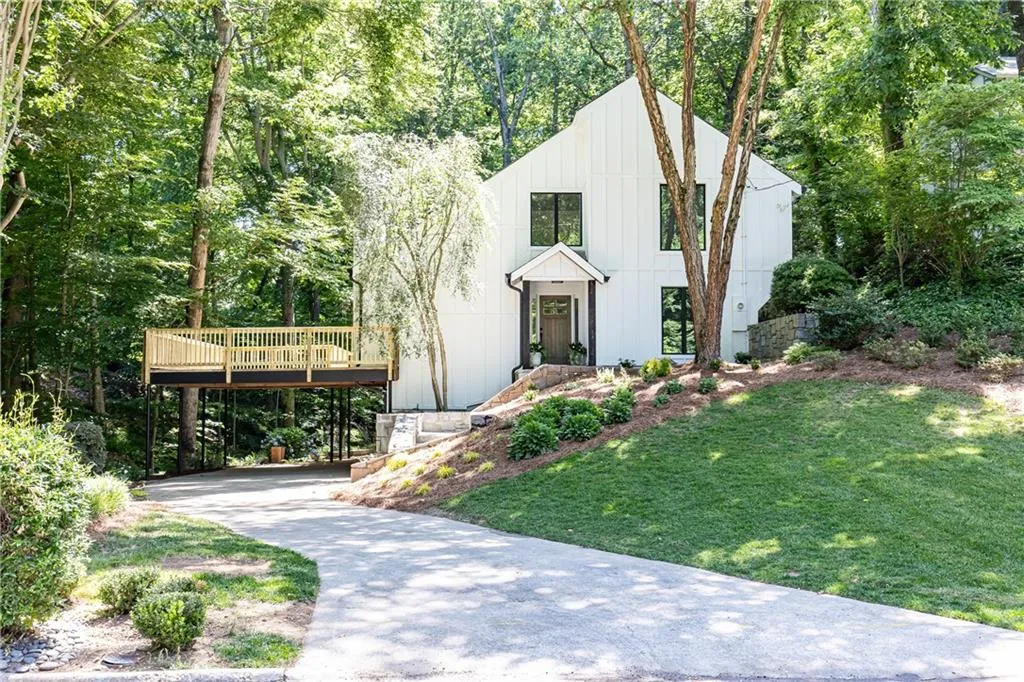 1285 Old Woodbine Road, Atlanta, Georgia 30319, 4 Bedrooms Bedrooms, ,2 BathroomsBathrooms,Residential,Sold,1285 Old Woodbine Road,7394414