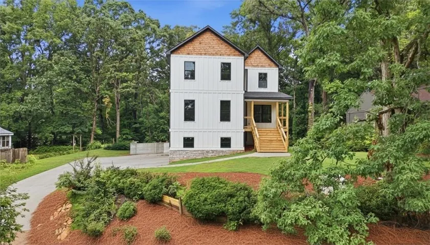 2183 Deep Woods Way, Marietta, Georgia 30062