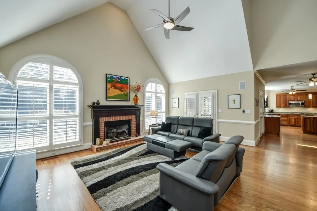 205 Summerhouse Lane, Sandy Springs, Georgia 30350, 5 Bedrooms Bedrooms, ,5 BathroomsBathrooms,Residential,Sold,205 Summerhouse Lane,5963170