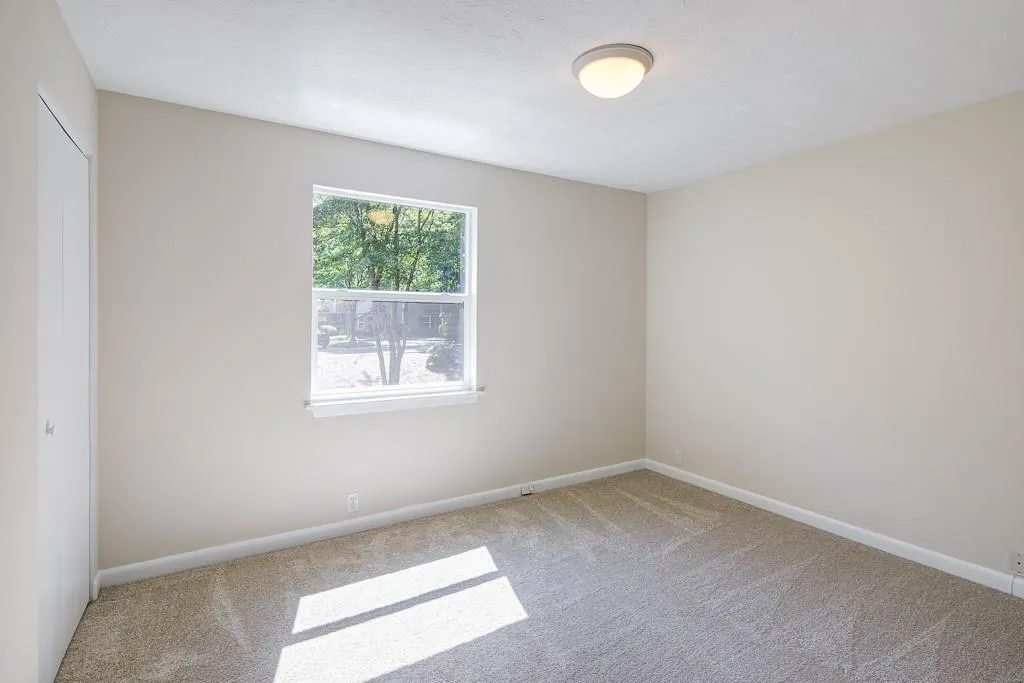 51 Dunwoody Springs Drive, Sandy Springs, Georgia 30328, 3 Bedrooms Bedrooms, ,2 BathroomsBathrooms,Residential,Sold,51 Dunwoody Springs Drive,6032245