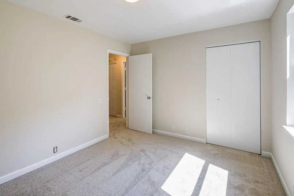 51 Dunwoody Springs Drive, Sandy Springs, Georgia 30328, 3 Bedrooms Bedrooms, ,2 BathroomsBathrooms,Residential,Sold,51 Dunwoody Springs Drive,6032245
