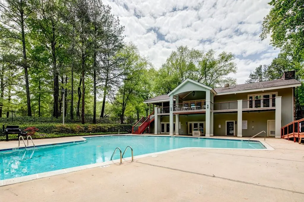 51 Dunwoody Springs Drive, Sandy Springs, Georgia 30328, 3 Bedrooms Bedrooms, ,2 BathroomsBathrooms,Residential,Sold,51 Dunwoody Springs Drive,6032245