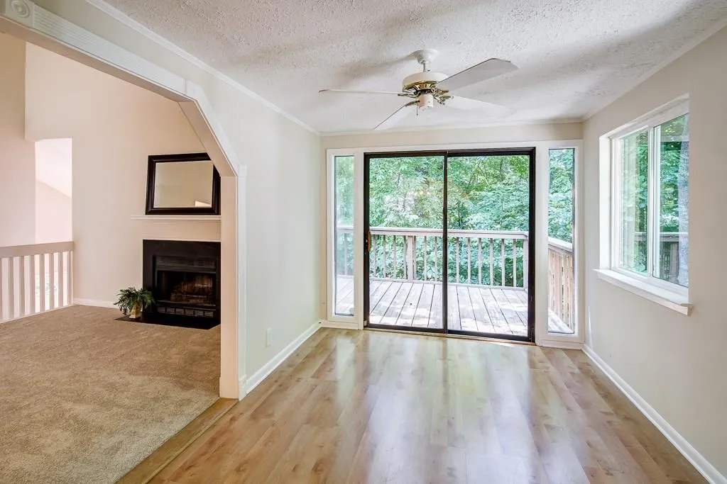 51 Dunwoody Springs Drive, Sandy Springs, Georgia 30328, 3 Bedrooms Bedrooms, ,2 BathroomsBathrooms,Residential,Sold,51 Dunwoody Springs Drive,6032245