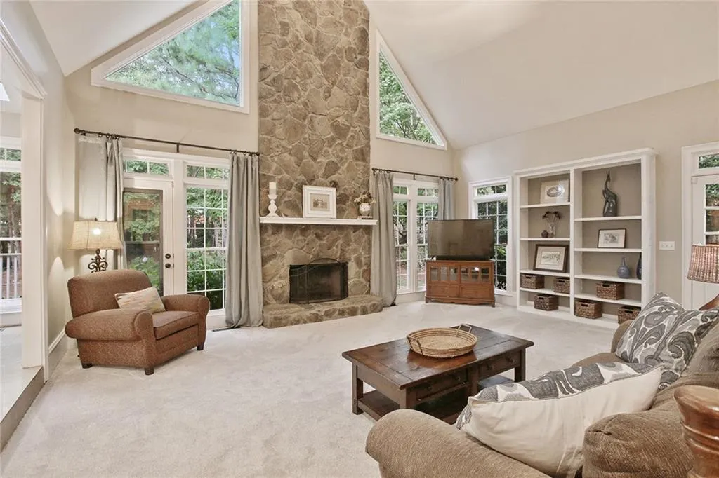 7680 Blandford Place, Sandy Springs, Georgia 30350, 6 Bedrooms Bedrooms, ,6 BathroomsBathrooms,Residential,Sold,7680 Blandford Place,6754826