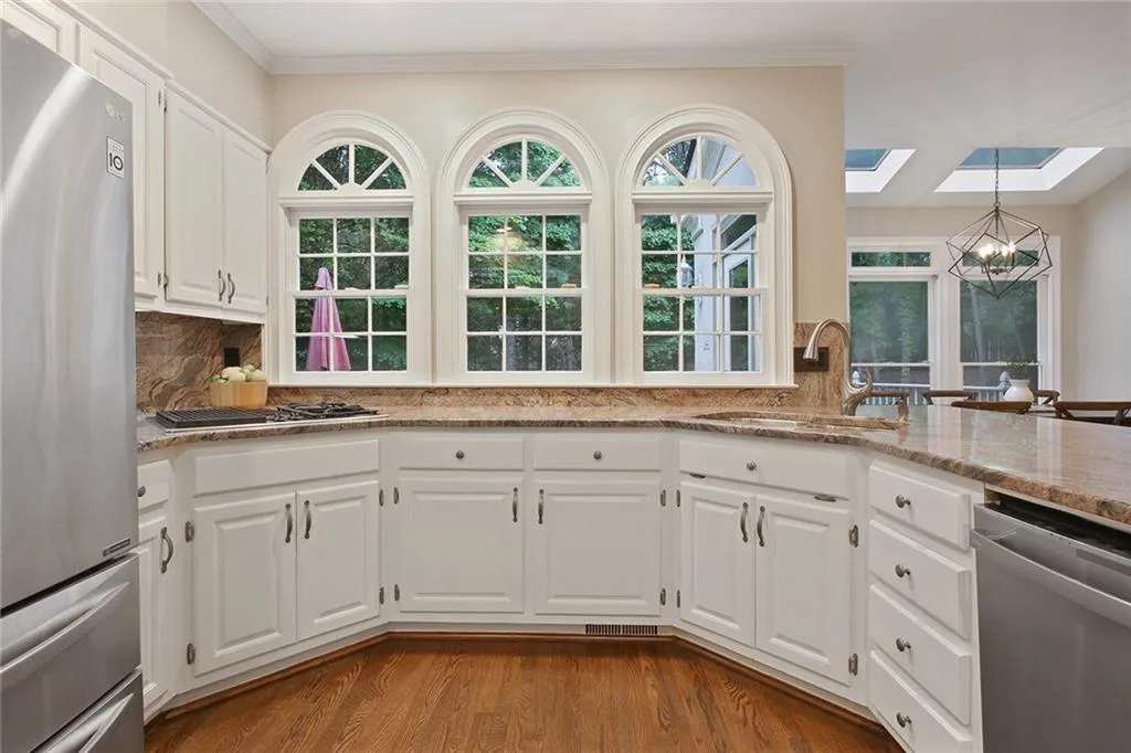 7680 Blandford Place, Sandy Springs, Georgia 30350, 6 Bedrooms Bedrooms, ,6 BathroomsBathrooms,Residential,Sold,7680 Blandford Place,6754826