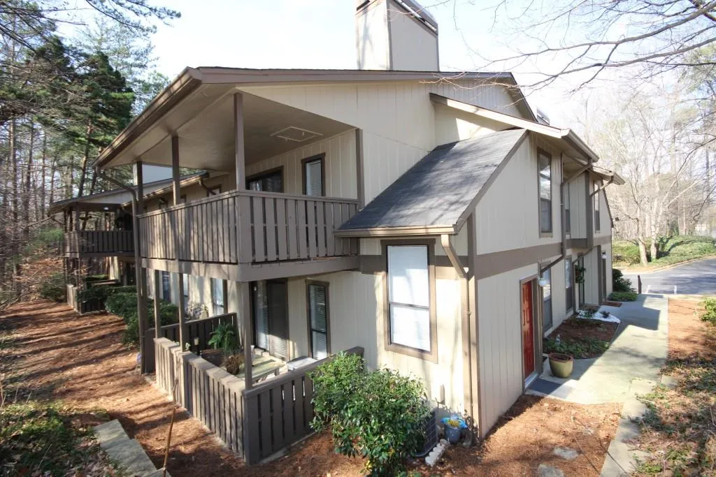 1404 Woodcliff Drive, Sandy Springs, Georgia 30350, 1 Bedroom Bedrooms, ,1 BathroomBathrooms,Residential,Sold,1404 Woodcliff Drive,5654332