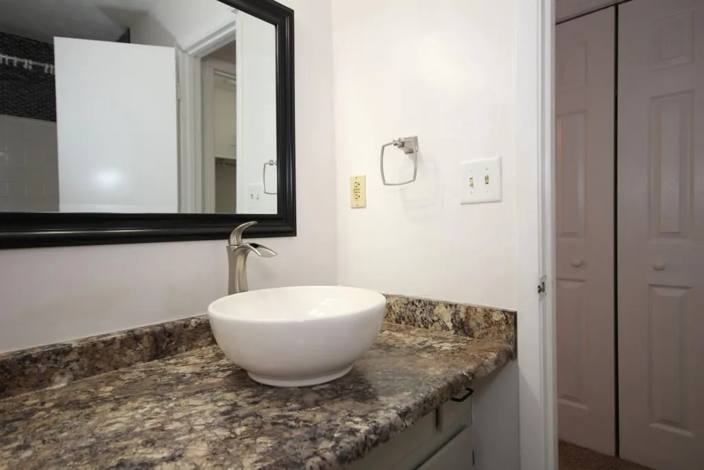 1404 Woodcliff Drive, Sandy Springs, Georgia 30350, 1 Bedroom Bedrooms, ,1 BathroomBathrooms,Residential,Sold,1404 Woodcliff Drive,5654332