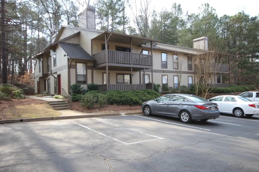 1404 Woodcliff Drive, Sandy Springs, Georgia 30350, 1 Bedroom Bedrooms, ,1 BathroomBathrooms,Residential,Sold,1404 Woodcliff Drive,5654332