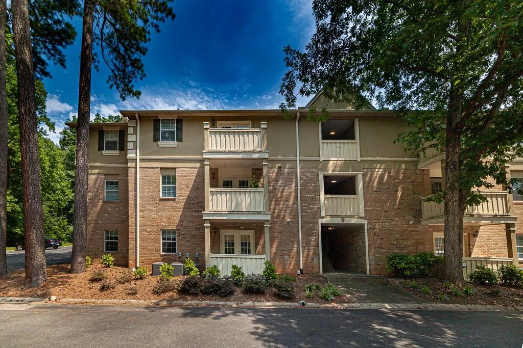 6900 Roswell Road Unit Q30, Sandy Springs, Georgia 30328, 2 Bedrooms Bedrooms, ,2 BathroomsBathrooms,Residential,Sold,6900 Roswell Road Unit Q30,6596770