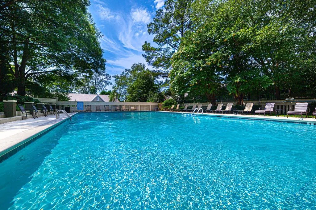 6900 Roswell Road Unit Q30, Sandy Springs, Georgia 30328, 2 Bedrooms Bedrooms, ,2 BathroomsBathrooms,Residential,Sold,6900 Roswell Road Unit Q30,6596770