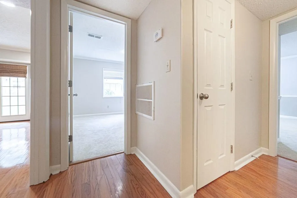 6900 Roswell Road Unit Q30, Sandy Springs, Georgia 30328, 2 Bedrooms Bedrooms, ,2 BathroomsBathrooms,Residential,Sold,6900 Roswell Road Unit Q30,6596770