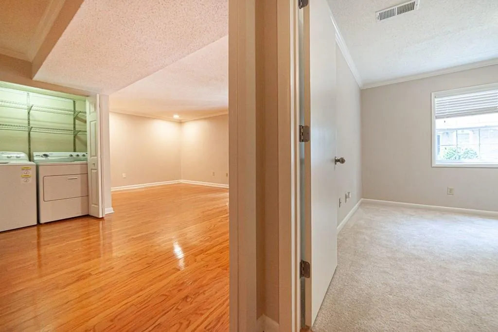 6900 Roswell Road Unit Q30, Sandy Springs, Georgia 30328, 2 Bedrooms Bedrooms, ,2 BathroomsBathrooms,Residential,Sold,6900 Roswell Road Unit Q30,6596770