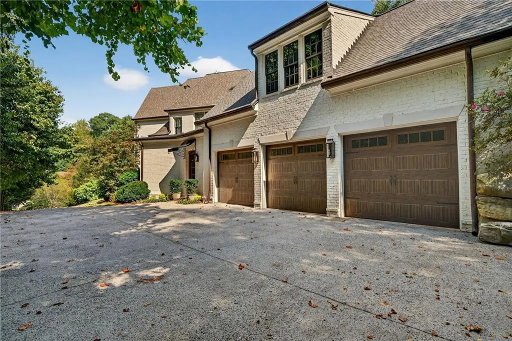 120 Burdette Trail, Atlanta, Georgia 30327, 6 Bedrooms Bedrooms, ,6 BathroomsBathrooms,Residential,For Sale,120 Burdette Trail,7708032