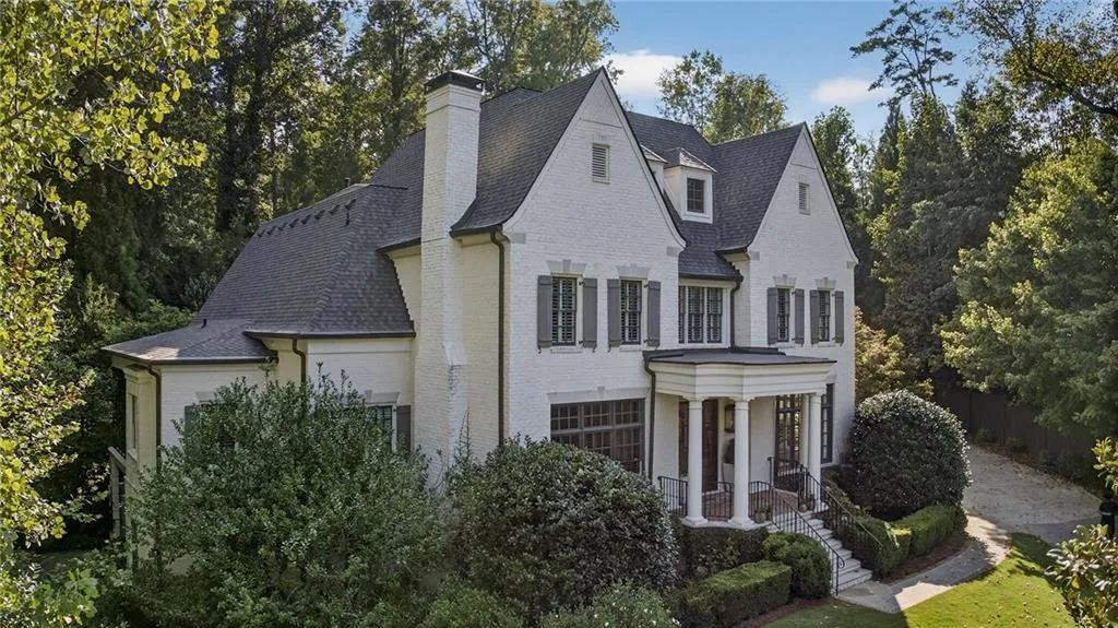 120 Burdette Trail, Atlanta, Georgia 30327, 6 Bedrooms Bedrooms, ,6 BathroomsBathrooms,Residential,For Sale,120 Burdette Trail,7708032