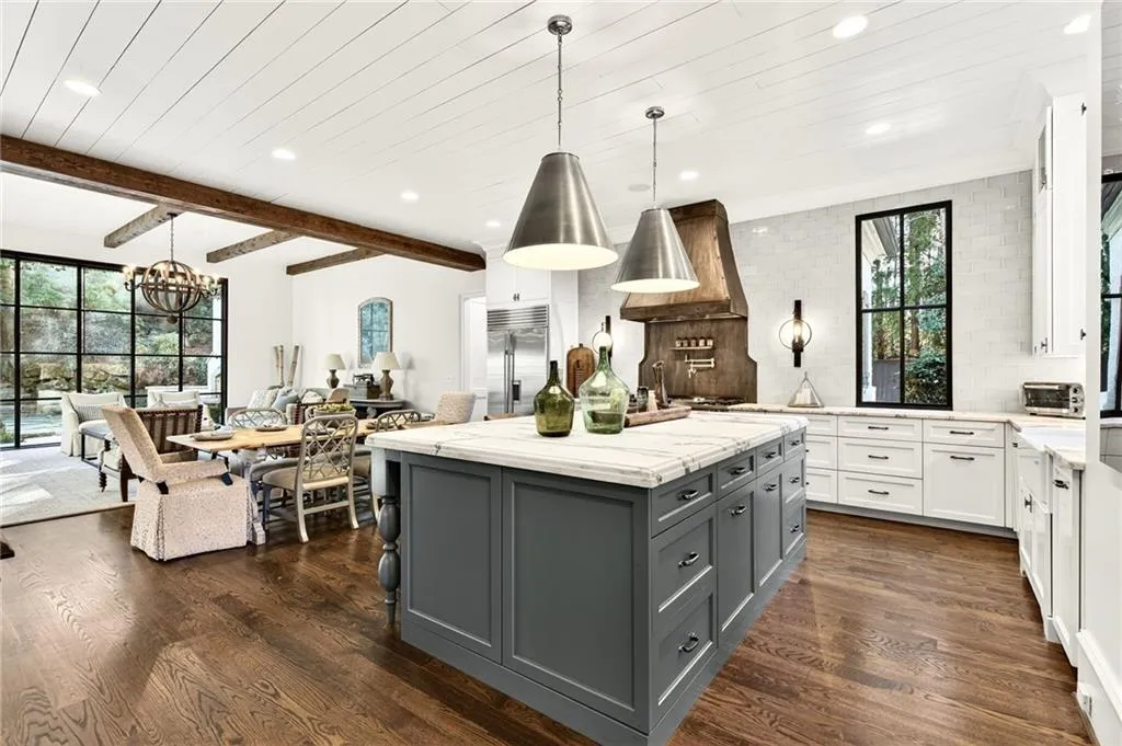 120 Burdette Trail, Atlanta, Georgia 30327, 6 Bedrooms Bedrooms, ,6 BathroomsBathrooms,Residential,For Sale,120 Burdette Trail,7708032