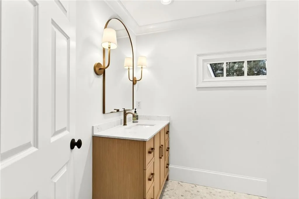 120 Burdette Trail, Atlanta, Georgia 30327, 6 Bedrooms Bedrooms, ,6 BathroomsBathrooms,Residential,For Sale,120 Burdette Trail,7708032