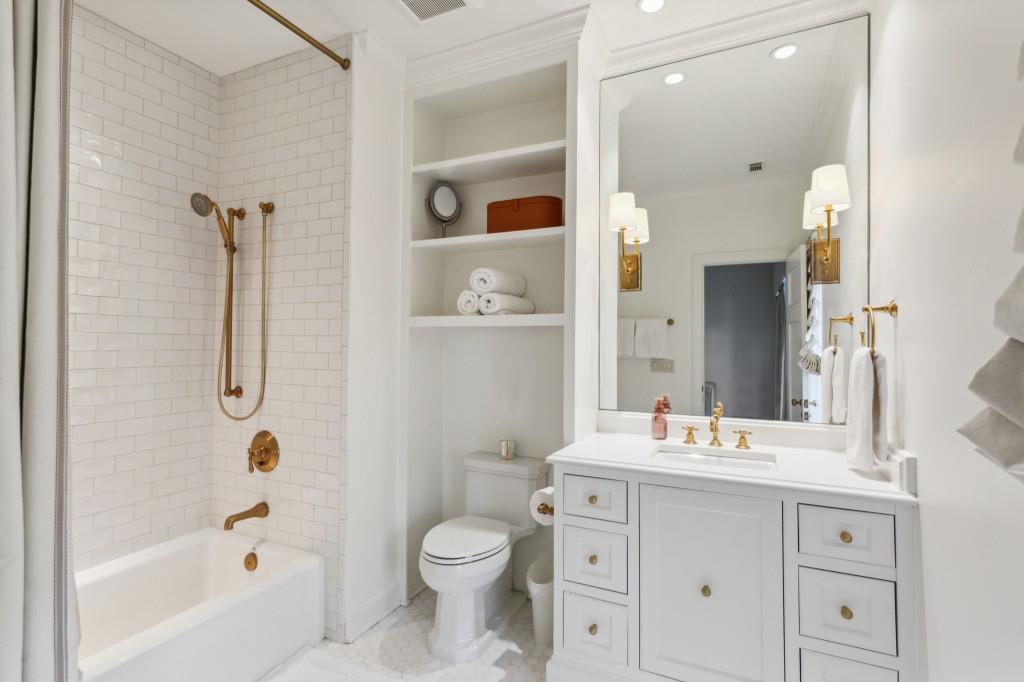 735 Whitemere Court, Atlanta, Georgia 30327, 5 Bedrooms Bedrooms, ,5 BathroomsBathrooms,Residential,Sold,735 Whitemere Court,7319309