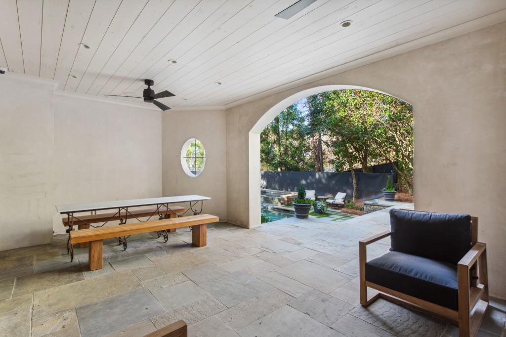 735 Whitemere Court, Atlanta, Georgia 30327, 5 Bedrooms Bedrooms, ,5 BathroomsBathrooms,Residential,Sold,735 Whitemere Court,7319309