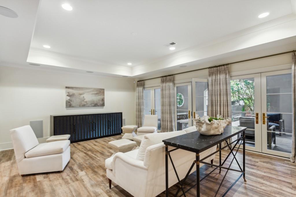 735 Whitemere Court, Atlanta, Georgia 30327, 5 Bedrooms Bedrooms, ,5 BathroomsBathrooms,Residential,Sold,735 Whitemere Court,7319309