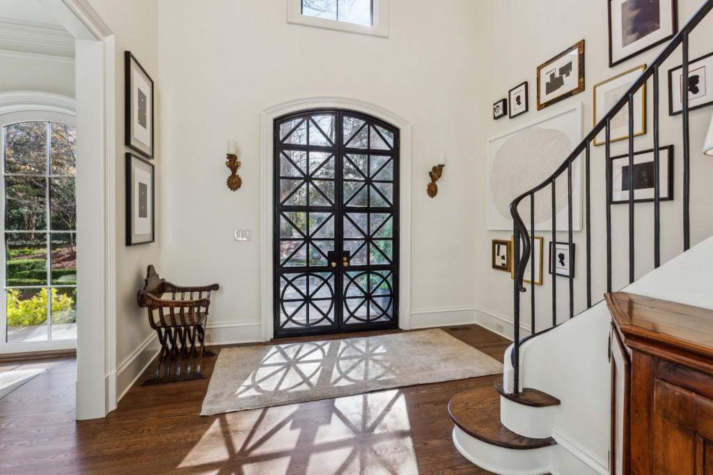 735 Whitemere Court, Atlanta, Georgia 30327, 5 Bedrooms Bedrooms, ,5 BathroomsBathrooms,Residential,Sold,735 Whitemere Court,7319309