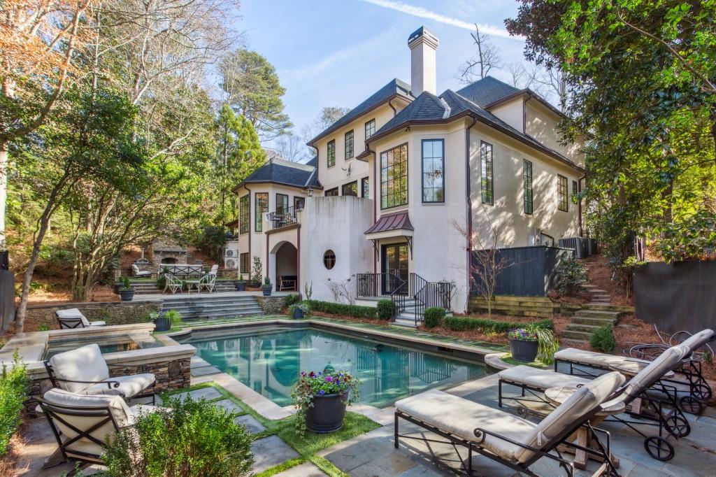 735 Whitemere Court, Atlanta, Georgia 30327, 5 Bedrooms Bedrooms, ,5 BathroomsBathrooms,Residential,Sold,735 Whitemere Court,7319309