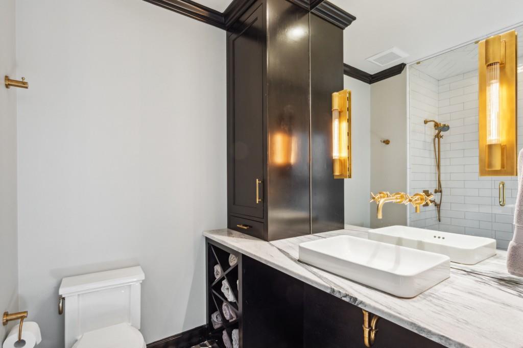 735 Whitemere Court, Atlanta, Georgia 30327, 5 Bedrooms Bedrooms, ,5 BathroomsBathrooms,Residential,Sold,735 Whitemere Court,7319309