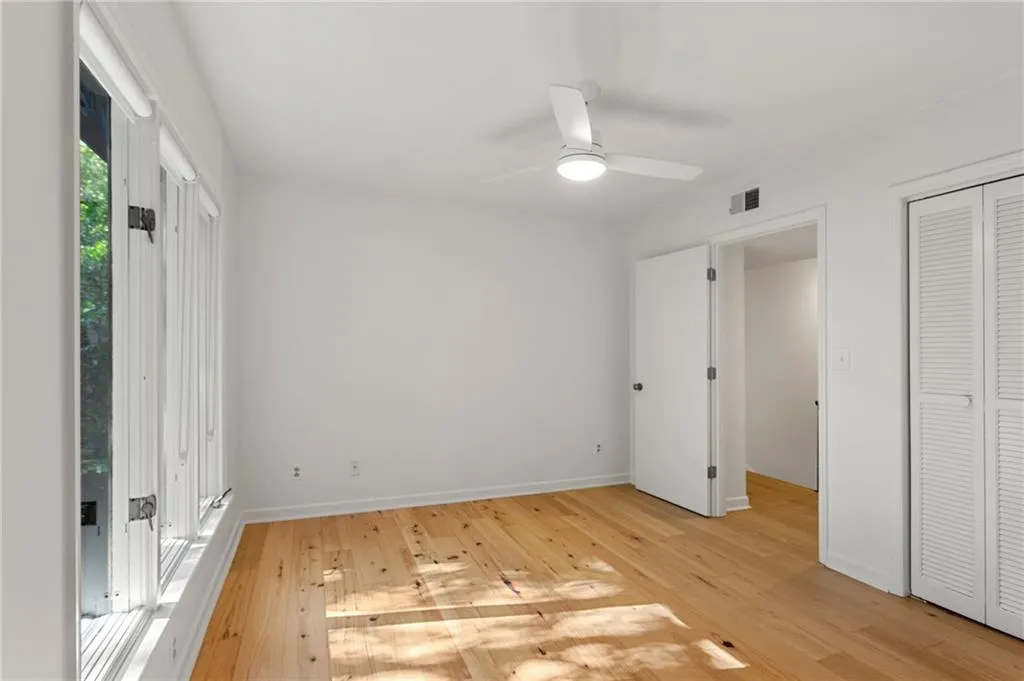 48 Ivy Ridge Ne, Atlanta, Georgia 30342, 2 Bedrooms Bedrooms, ,2 BathroomsBathrooms,Residential,For Sale,48 Ivy Ridge Ne,7676863