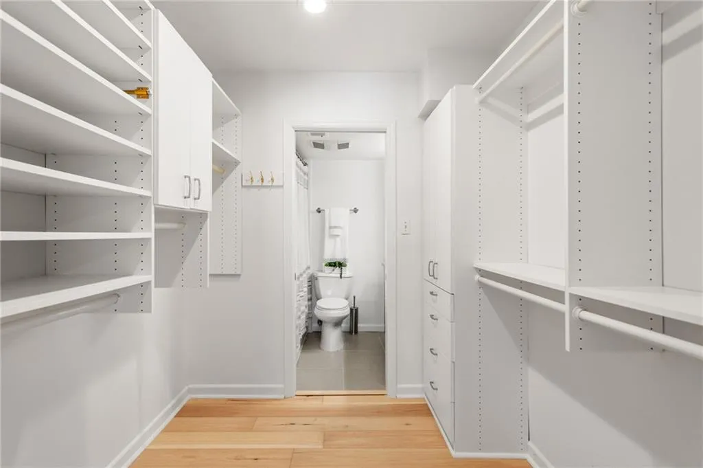 48 Ivy Ridge Ne, Atlanta, Georgia 30342, 2 Bedrooms Bedrooms, ,2 BathroomsBathrooms,Residential,For Sale,48 Ivy Ridge Ne,7676863