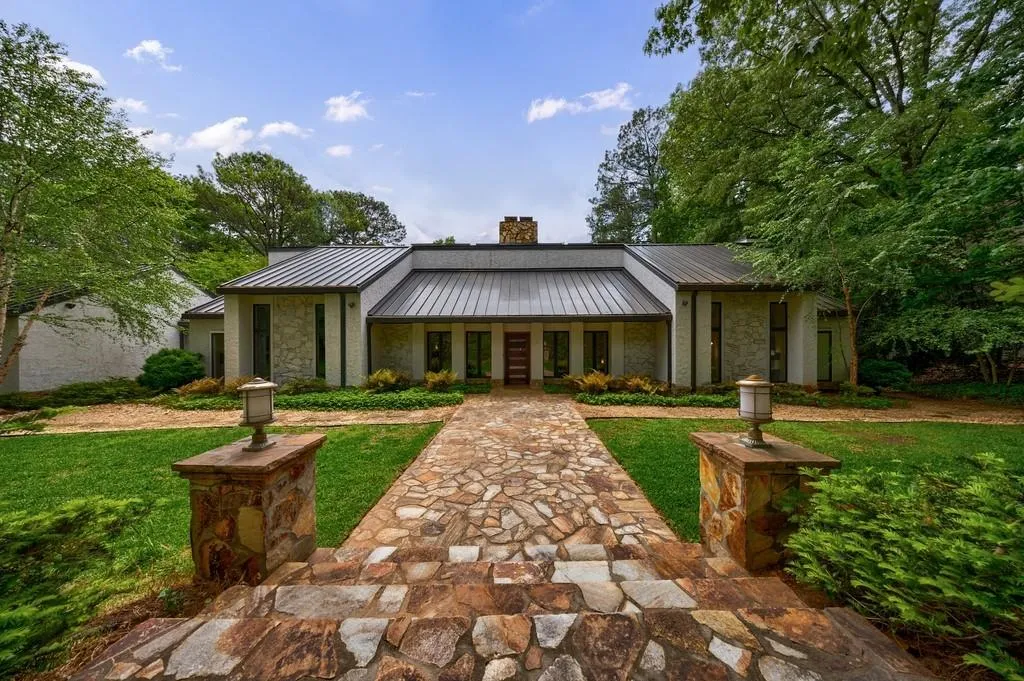 5120 Jett Forest Trail, Atlanta, Georgia 30327, 5 Bedrooms Bedrooms, ,4 BathroomsBathrooms,Residential,Sold,5120 Jett Forest Trail,7570135