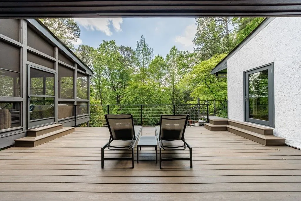 5120 Jett Forest Trail, Atlanta, Georgia 30327, 5 Bedrooms Bedrooms, ,4 BathroomsBathrooms,Residential,Sold,5120 Jett Forest Trail,7570135