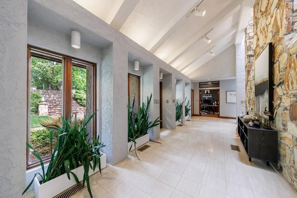 5120 Jett Forest Trail, Atlanta, Georgia 30327, 5 Bedrooms Bedrooms, ,4 BathroomsBathrooms,Residential,Sold,5120 Jett Forest Trail,7570135