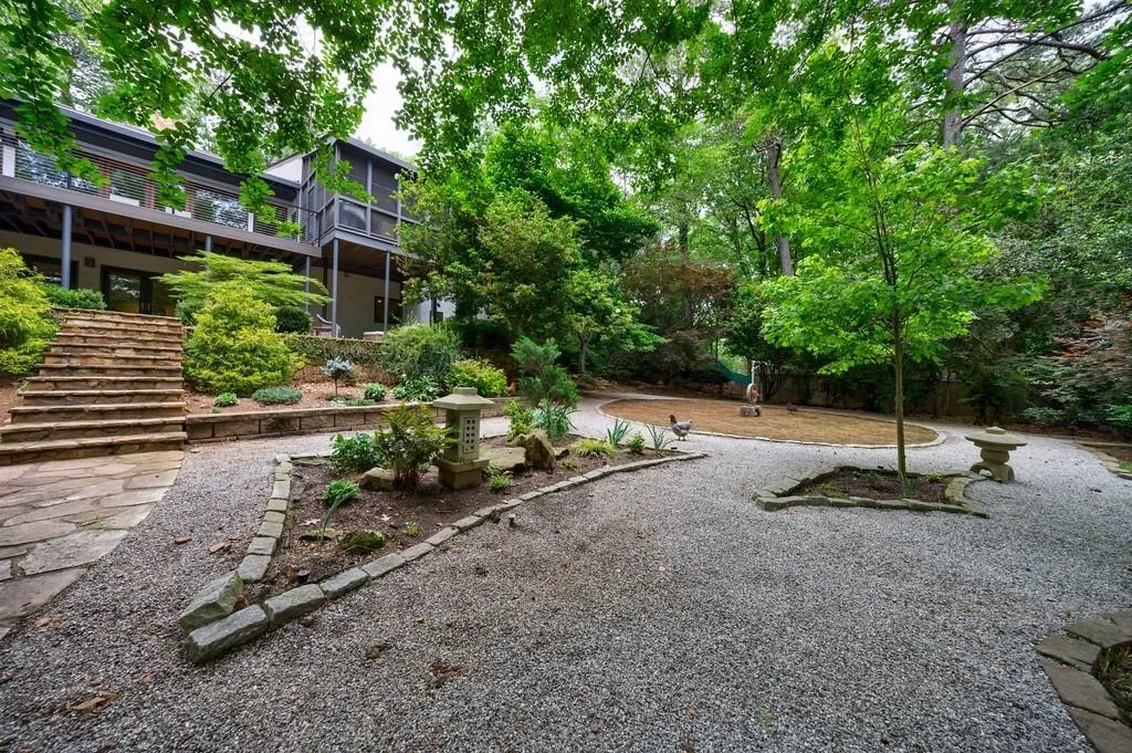 5120 Jett Forest Trail, Atlanta, Georgia 30327, 5 Bedrooms Bedrooms, ,4 BathroomsBathrooms,Residential,Sold,5120 Jett Forest Trail,7570135