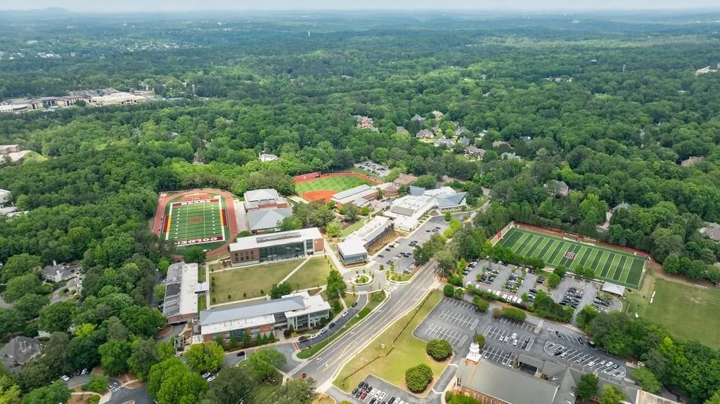 5120 Jett Forest Trail, Atlanta, Georgia 30327, 5 Bedrooms Bedrooms, ,4 BathroomsBathrooms,Residential,Sold,5120 Jett Forest Trail,7570135