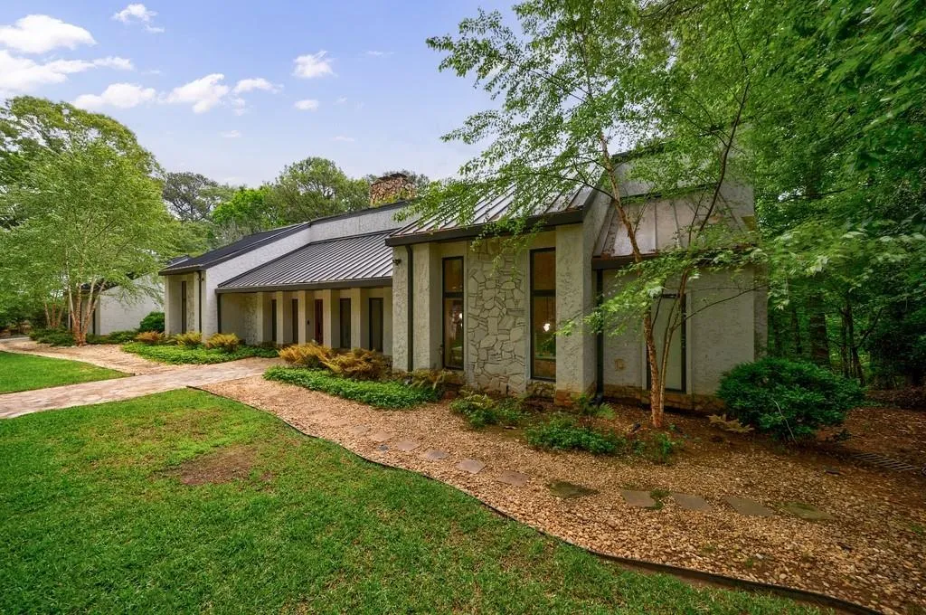 5120 Jett Forest Trail, Atlanta, Georgia 30327, 5 Bedrooms Bedrooms, ,4 BathroomsBathrooms,Residential,Sold,5120 Jett Forest Trail,7570135