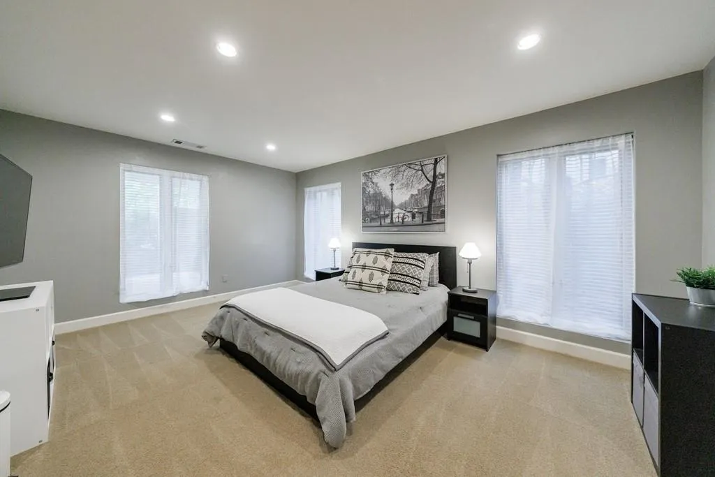 5120 Jett Forest Trail, Atlanta, Georgia 30327, 5 Bedrooms Bedrooms, ,4 BathroomsBathrooms,Residential,Sold,5120 Jett Forest Trail,7570135