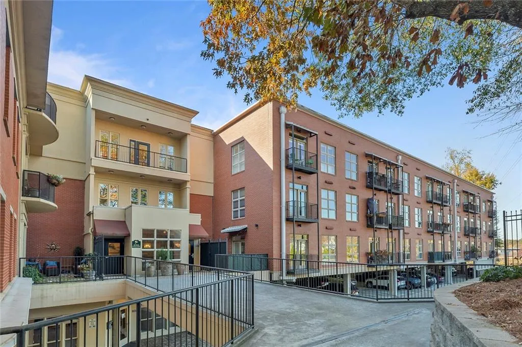 560 Dutch Valley Northeast Unit 2313, Atlanta, Georgia 30324, 1 Bedroom Bedrooms, ,1 BathroomBathrooms,Residential,For Sale,560 Dutch Valley Northeast Unit 2313,7662516