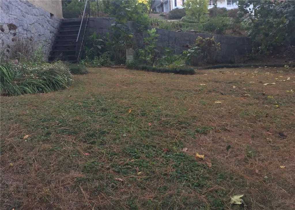 780 Starlight Lane, Atlanta, Georgia 30342, 4 Bedrooms Bedrooms, ,3 BathroomsBathrooms,Residential,Sold,780 Starlight Lane,5737541