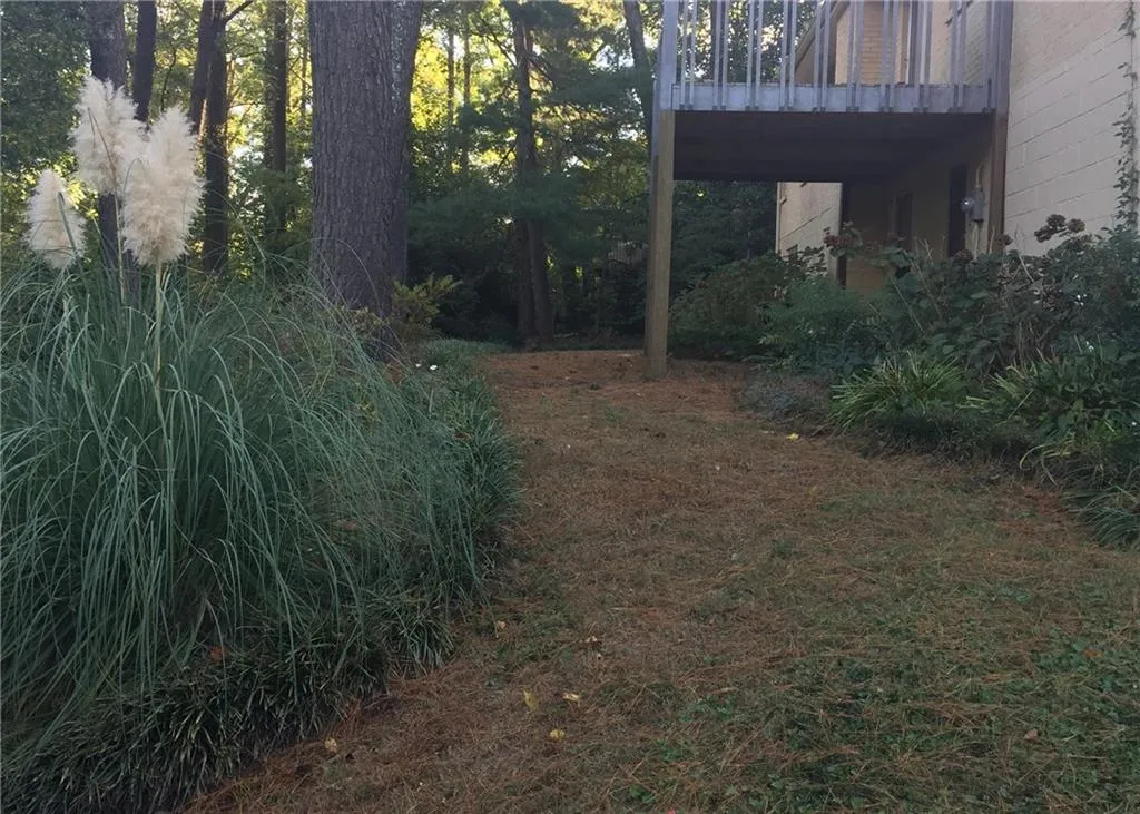 780 Starlight Lane, Atlanta, Georgia 30342, 4 Bedrooms Bedrooms, ,3 BathroomsBathrooms,Residential,Sold,780 Starlight Lane,5737541