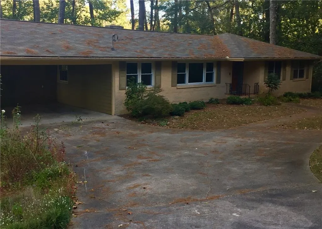 780 Starlight Lane, Atlanta, Georgia 30342, 4 Bedrooms Bedrooms, ,3 BathroomsBathrooms,Residential,Sold,780 Starlight Lane,5737541