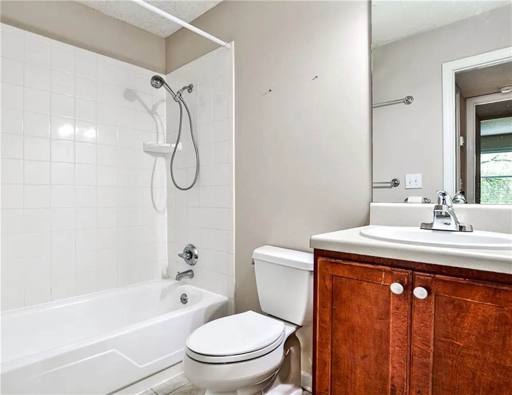 3650 Ashford Dunwoody Road Ne Unit 514, Atlanta, Georgia 30319, 1 Bedroom Bedrooms, ,1 BathroomBathrooms,Residential,For Sale,3650 Ashford Dunwoody Road Ne Unit 514,7670643