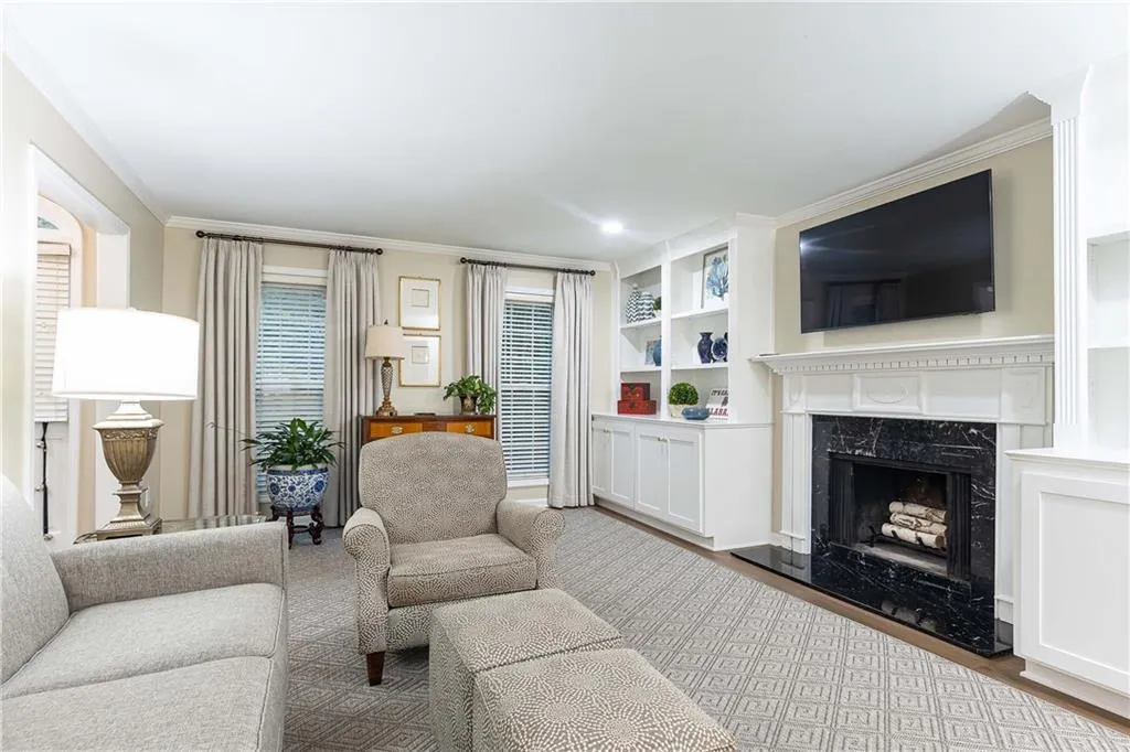 5 Middle Plantation Road Nw, Atlanta, Georgia 30318, 3 Bedrooms Bedrooms, 0 ,2 BathroomsBathrooms,Residential,For Sale,5 Middle Plantation Road Nw,7670405