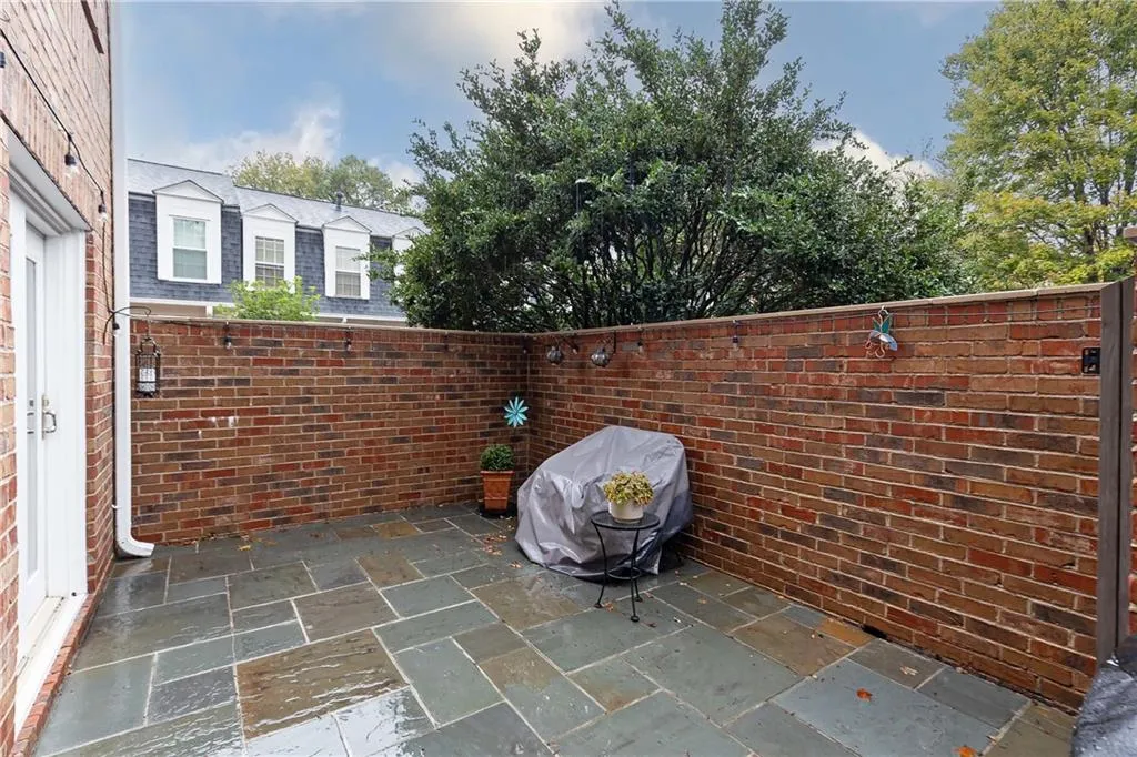 5 Middle Plantation Road Nw, Atlanta, Georgia 30318, 3 Bedrooms Bedrooms, 0 ,2 BathroomsBathrooms,Residential,For Sale,5 Middle Plantation Road Nw,7670405