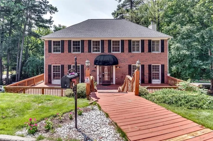 6963 Whispering Oaks Court, Stone Mountain, Georgia 30087