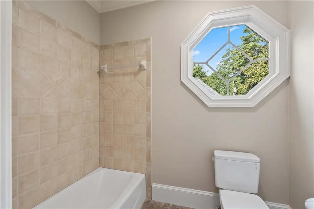 5027 Green Pine Drive, Atlanta, Georgia 30342, 5 Bedrooms Bedrooms, ,5 BathroomsBathrooms,Residential,For Sale,5027 Green Pine Drive,7612085