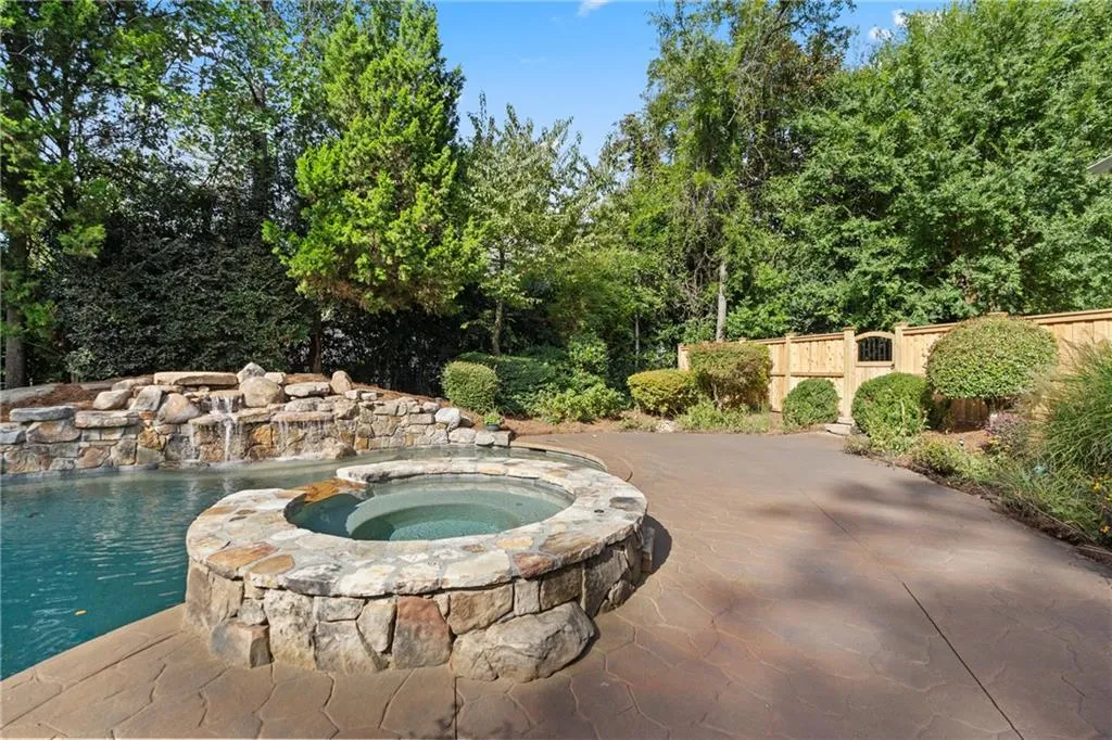 5027 Green Pine Drive, Atlanta, Georgia 30342, 5 Bedrooms Bedrooms, ,5 BathroomsBathrooms,Residential,For Sale,5027 Green Pine Drive,7612085