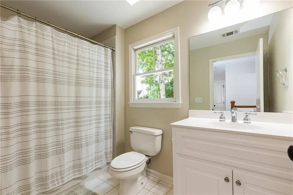 2150 Monterey Drive Nw, Atlanta, Georgia 30318, 4 Bedrooms Bedrooms, ,3 BathroomsBathrooms,Residential,Sold,2150 Monterey Drive Nw,7070985