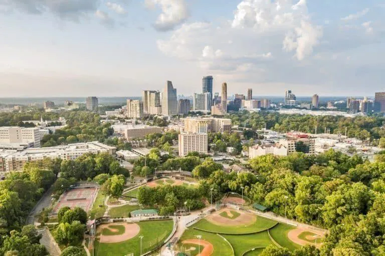 5662 Kingsport Drive, Atlanta, Georgia 30342, 2 Bedrooms Bedrooms, ,1 BathroomBathrooms,Residential,For Sale,5662 Kingsport Drive,7713075