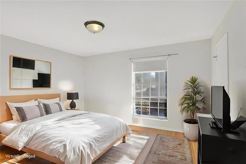 5662 Kingsport Drive, Atlanta, Georgia 30342, 2 Bedrooms Bedrooms, ,1 BathroomBathrooms,Residential,For Sale,5662 Kingsport Drive,7713075